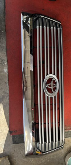Tundra grill And Surround