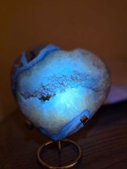 2.5 lb (1120g) Druzy Septarian Heart Reactive With UV Lights