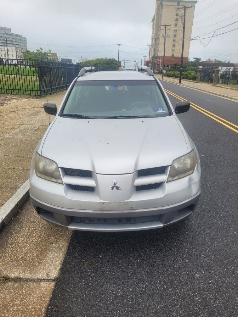 2003 Mitsubishi Outlander