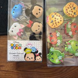 Showers Hooks Tsum