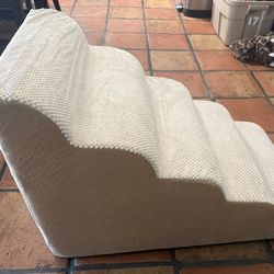 Doggy/pet stairs, never used
