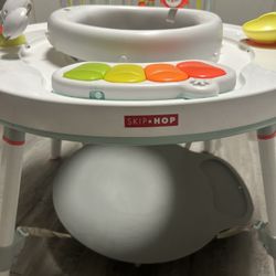 Skip Hop Standing Baby Activity Center