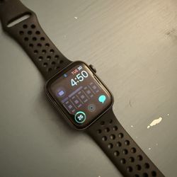 Nike Series 5 Apple Watch
