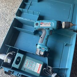 Makitta 12v Drill