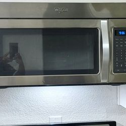 Whirlpool Microwave 