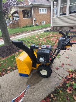 Snow plow machine