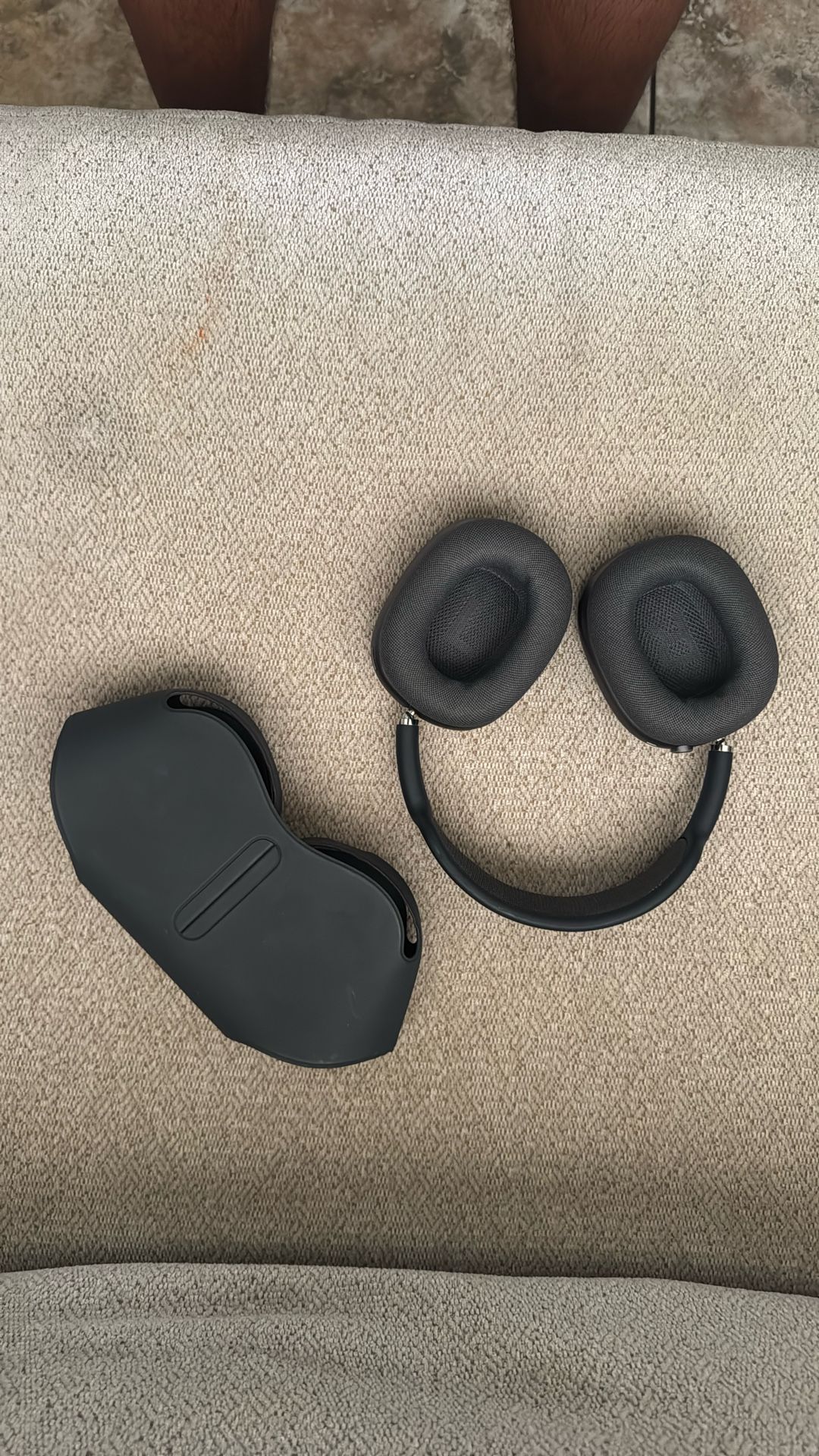 Apple AirPods Max- Midnight