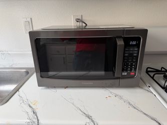 Toshiba Countertop Microwave Stainless Steel