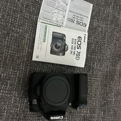 Canon EOS 70D DS126411