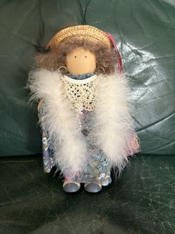 Lizzie High Doll, Olivia High