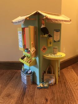 American girl doll “Lea Fruit Stand”
