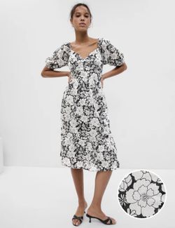 Gap: Puff Sleeve Metallic Floral Midi Dress