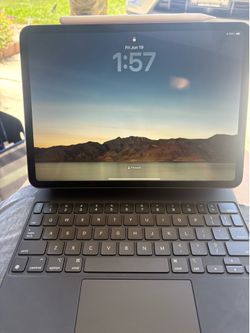 iPad Pro 11in (2nd Generation) - Good Condition