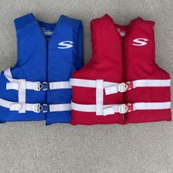 2 Youth Stearns Lifevest
