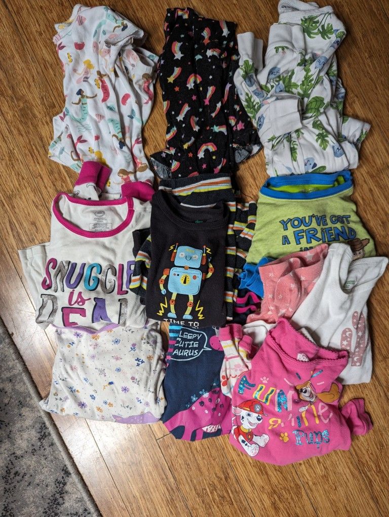 Lot 4t Pajamas