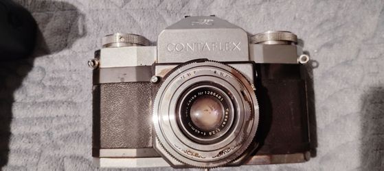 Zeiss Contaflex 35mm Film Camera