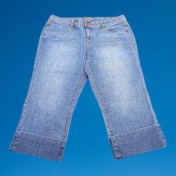 Women's Apt 9 Capri Pants