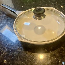 Vintage Corning Ware 10-Inch White Skillet with Glass Lid – Made in USA 