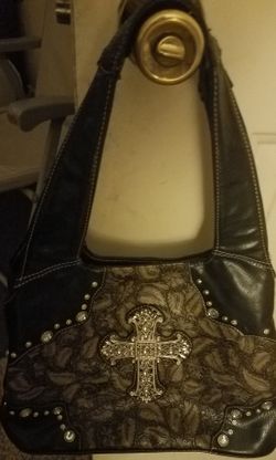 Purse With A Cross On It Good Condition $7.00