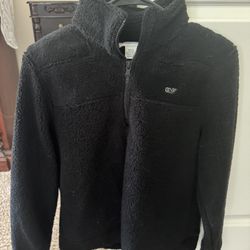 Brand new without tags womens  size xs black Vineyard Vines Sherpa pullover fleece jacket. 
