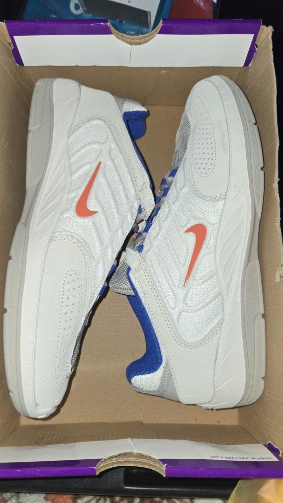 Size 8.5 - Nike Vertebrae SB Light Iron Ore Cosmic Clay