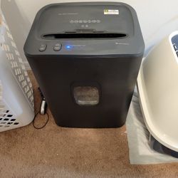 Canon Printer & Royal Microcut Shredder 