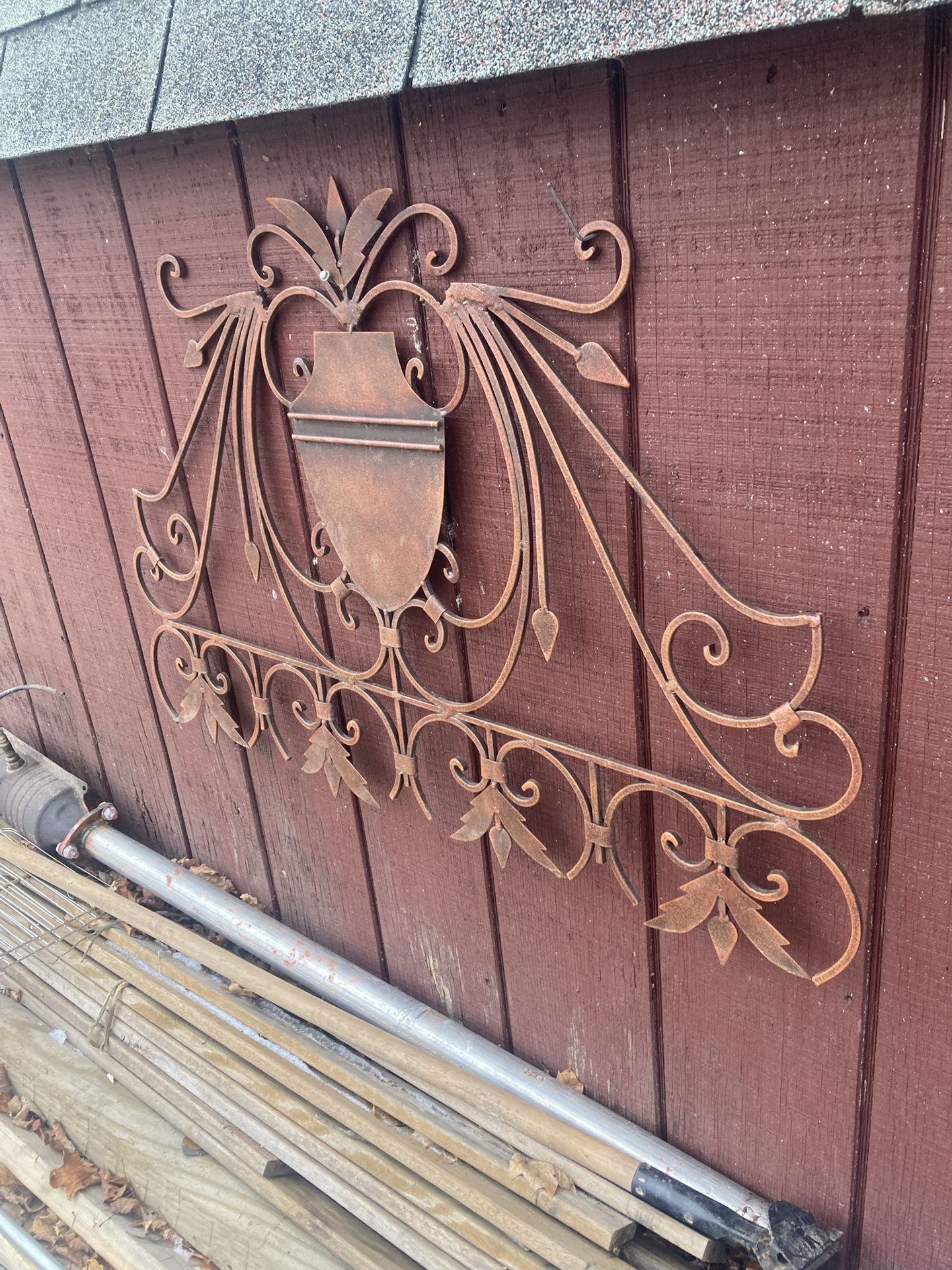 Iron Garden Ornament