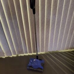 Shark Cordless Carpet Sweeper