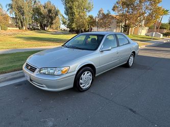 2000 Toyota Camry