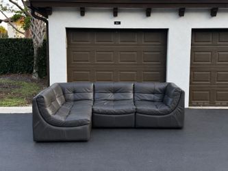 🛋️ Couch/Sofa Sectional - Z Gallerie - Gray - Delivery Available 🚛