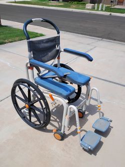 Shower buddy Wheel chair 400 lbs capacity