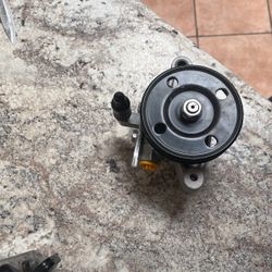 Hyundai Tiburon Power Steering Pump