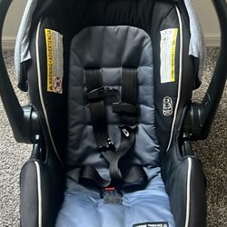 Graco Car seat 