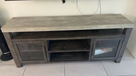 Tv stand & dinning room table