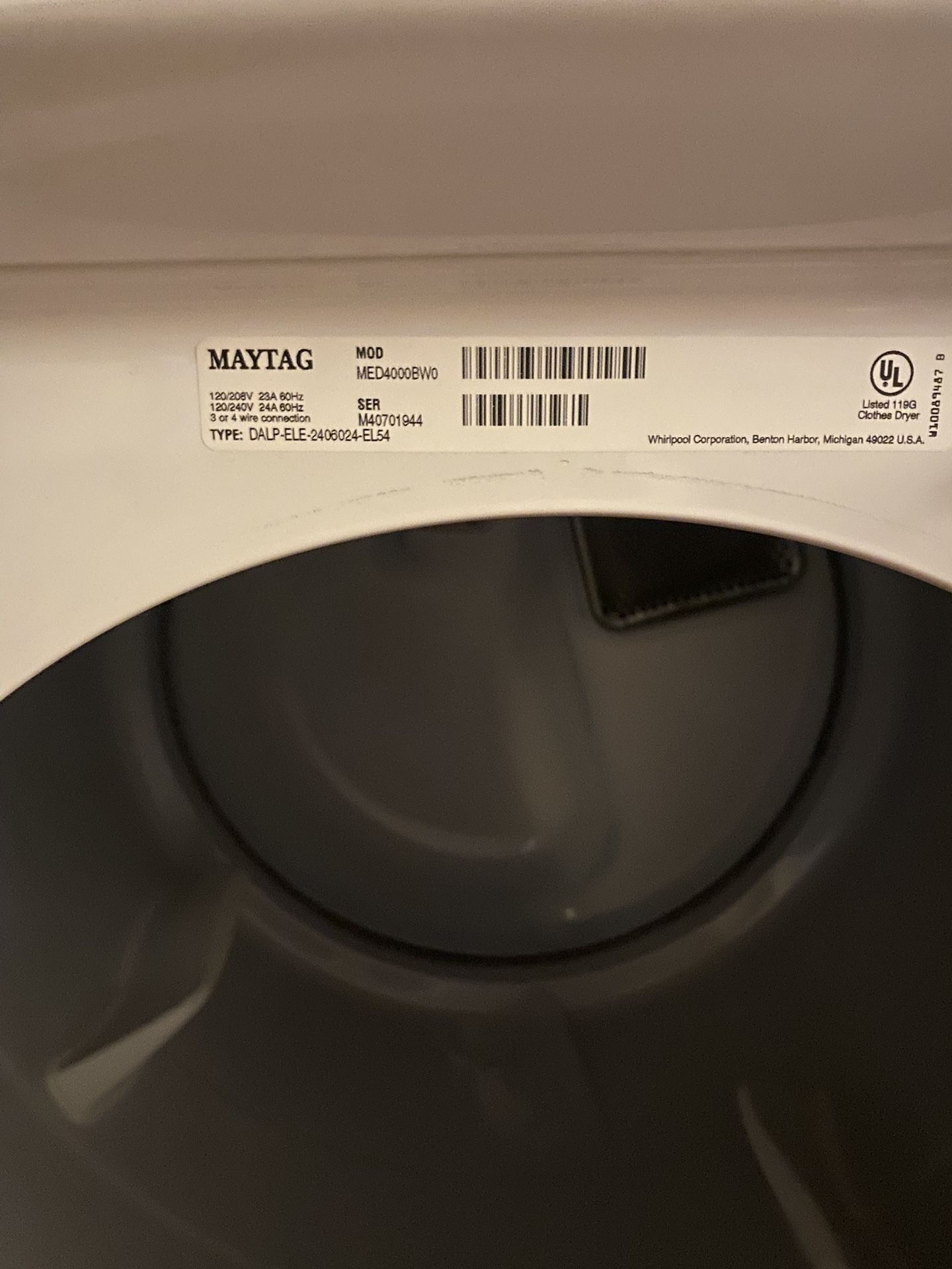 Maytag Maxima Washer & Dryer With Pedestals for Sale in Bellevue, WA