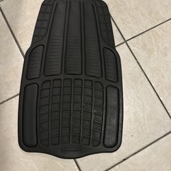 Universal floor mats