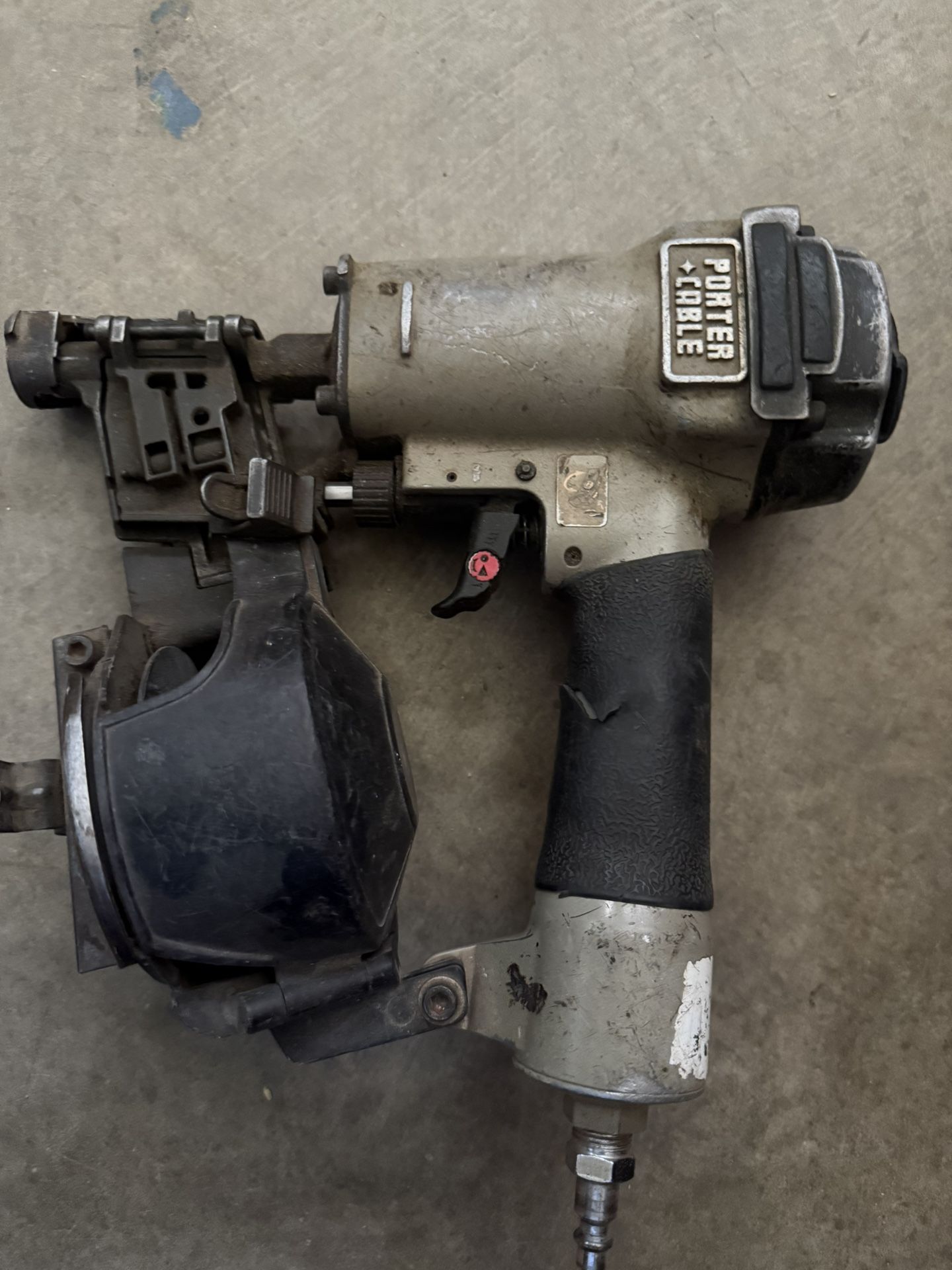 Roofing Nailer
