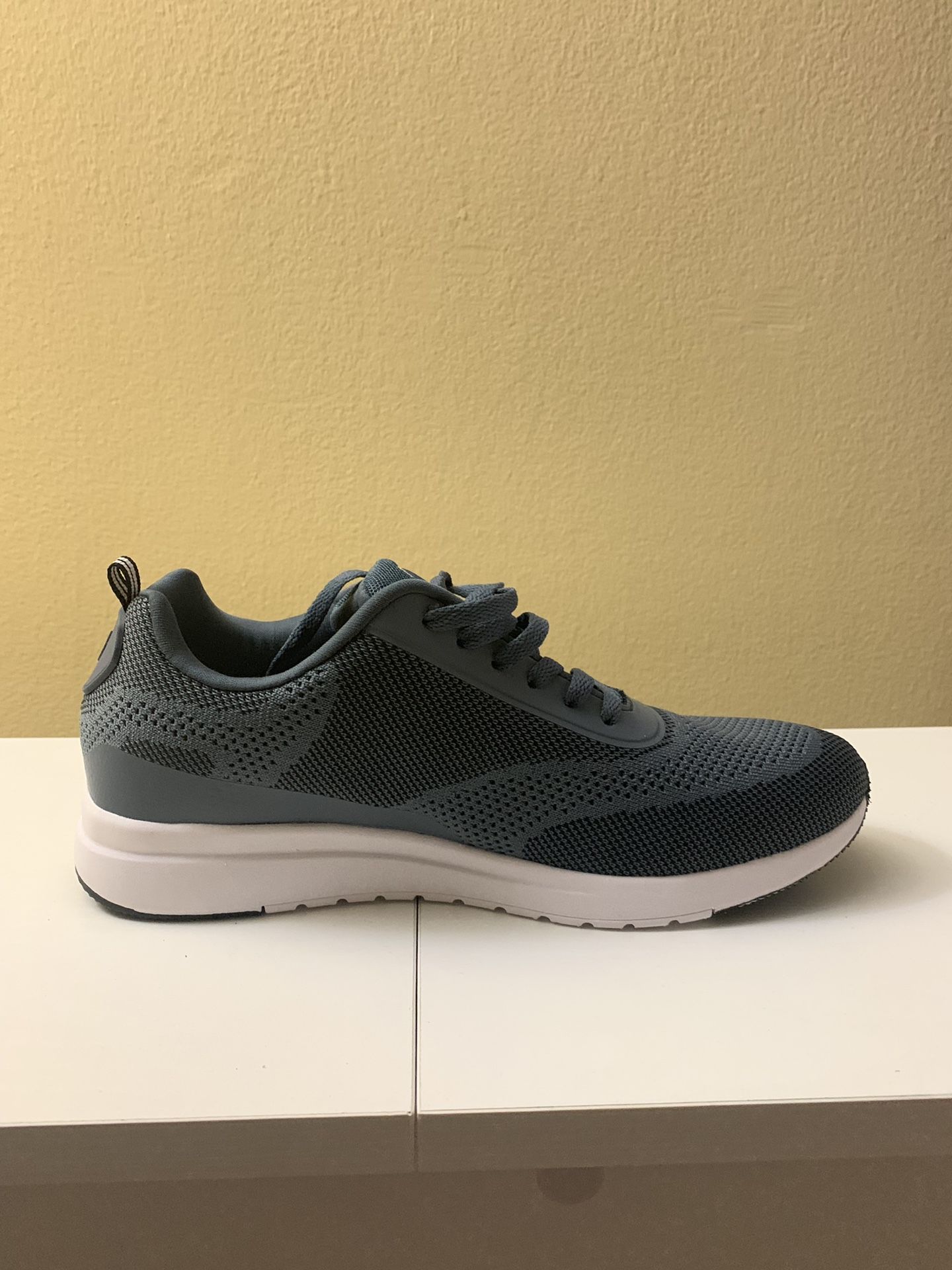 Acis Sport Size 10