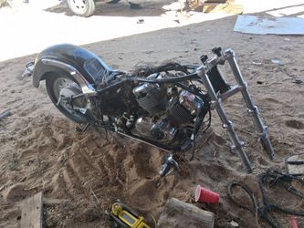 Project bike 2000 Yamaha star xvs650 can be parted out but can all be sold together