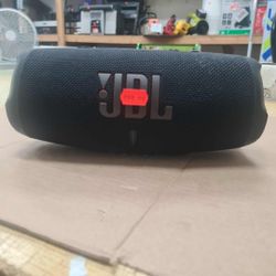 JBL CHARGE 5 - Portable Waterproof (IP67) Bluetooth Speaker with Powerbank USB Charge out, 20 hours playtime, JBL Partyboost (Black)