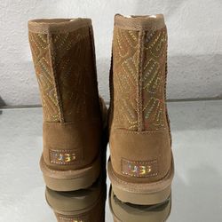 UGGS BRAND NEW