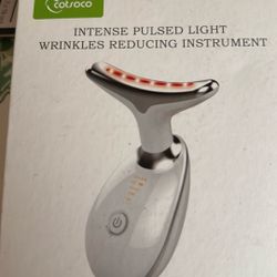 Cotsoco Intense Pulsed Light (IPL) Skin Care Device - Like New 