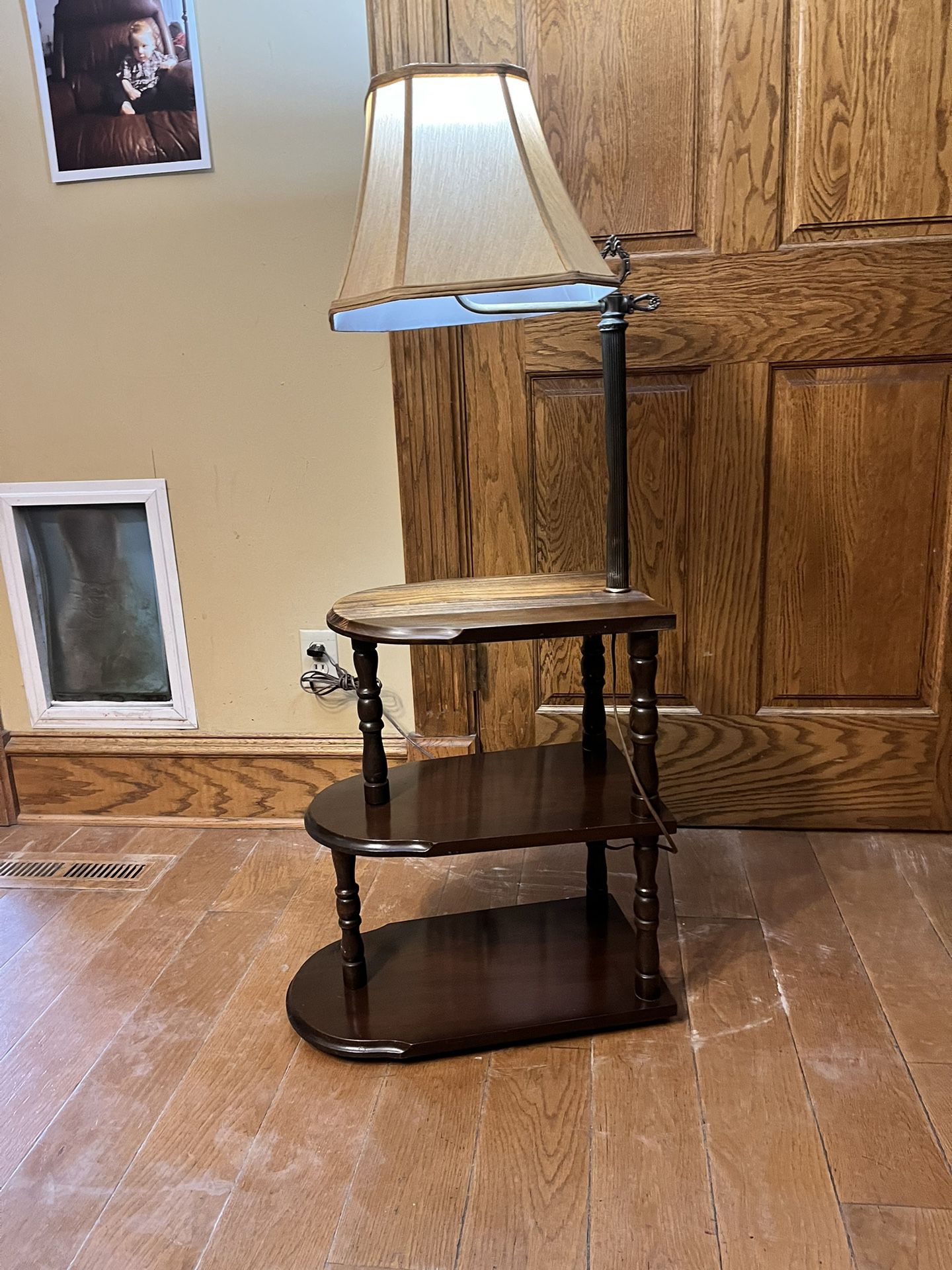 Vintage Shelf End Table LAMP