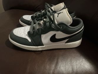 Nike Air Jordan 1 Low Sneakers
