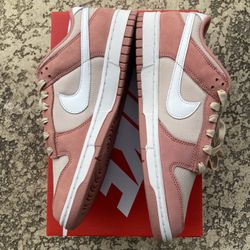 Brand new dunk. Just released red Stardust color way men’s size 10.