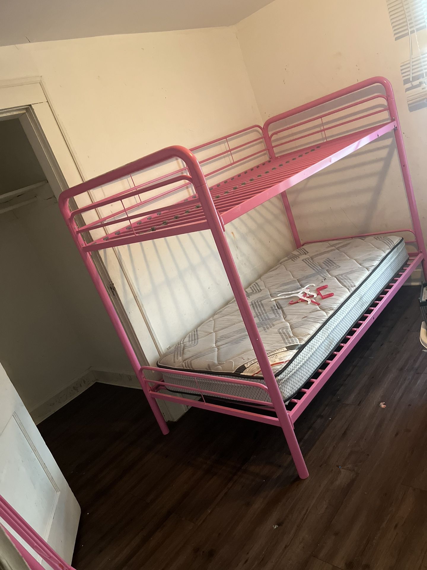 Free Bunk Bed 