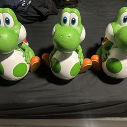 Yoshi Popcorn Bucket 