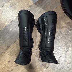 Venum medium size shinguards