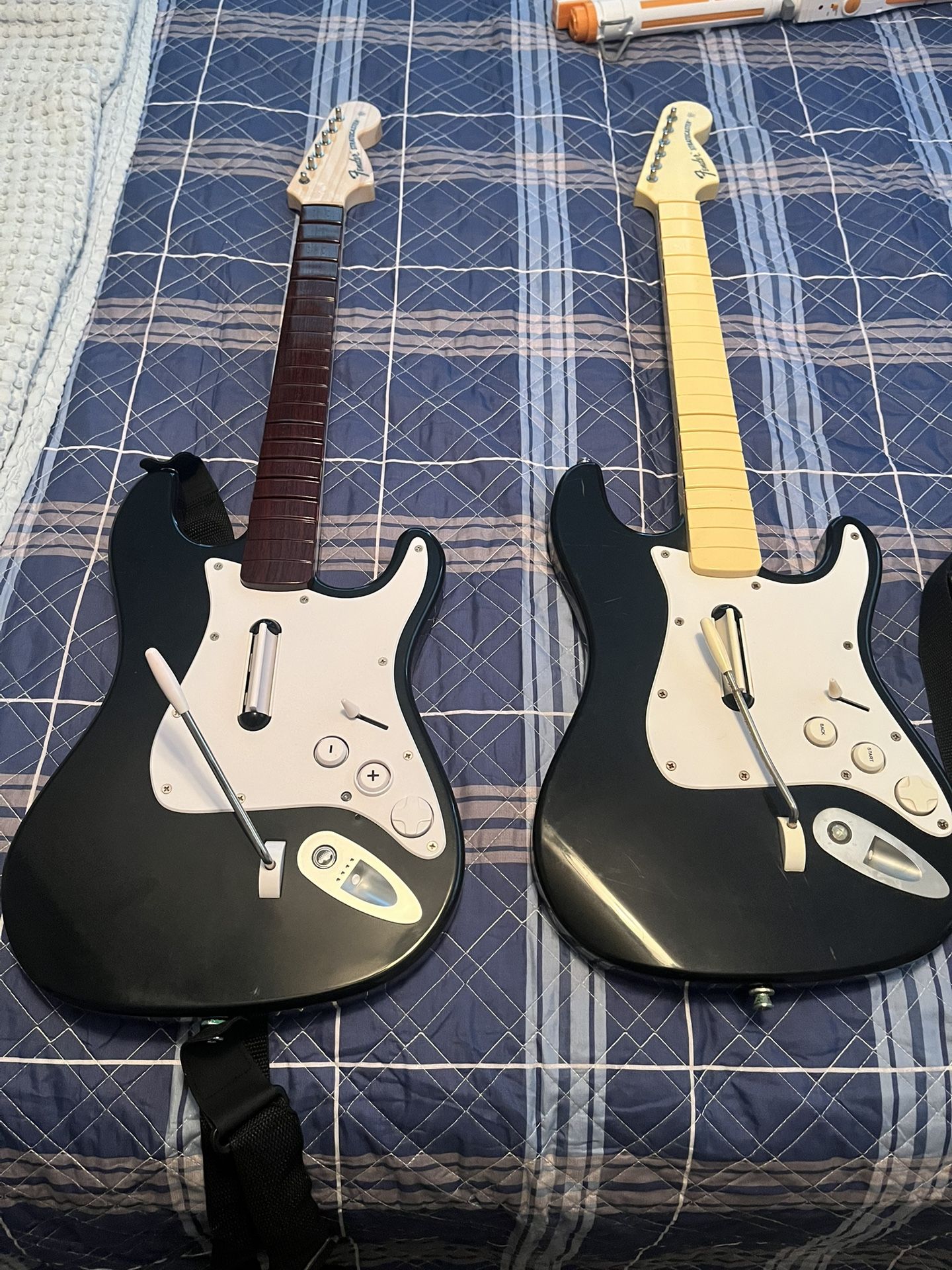 Nintendo Wii & Xbox 360 Stratocaster