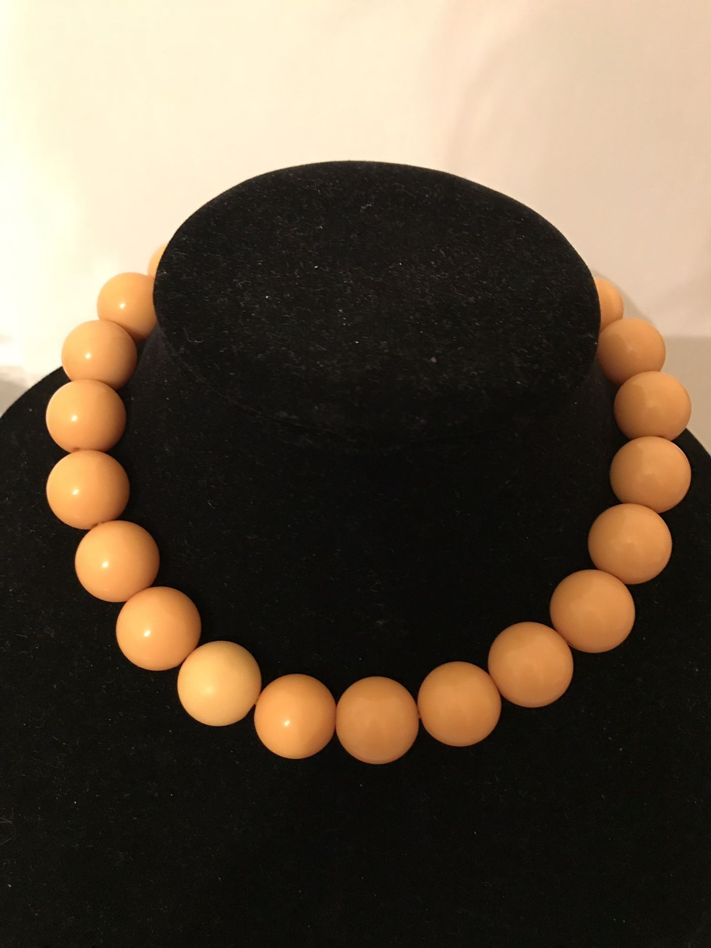 Antique butterscotch Bakelite choker